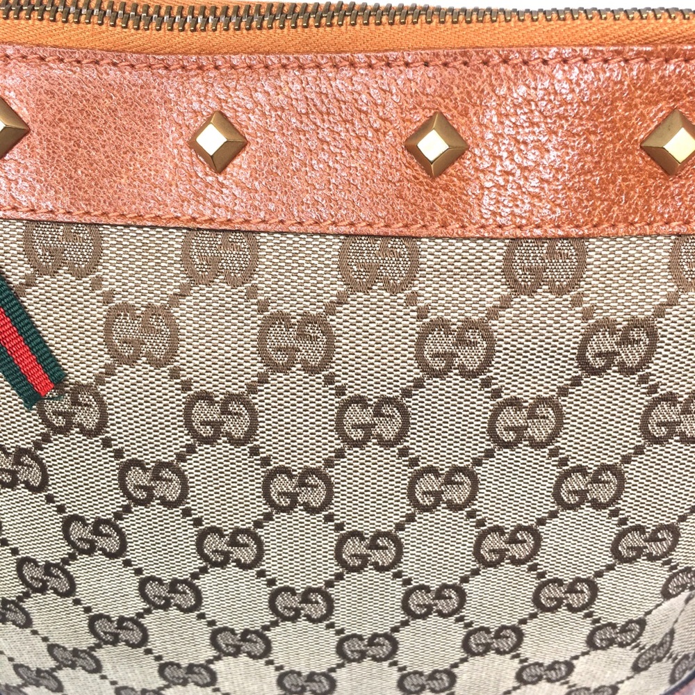 Authentic Gucci brown monogram crossbody bag - Picture 5 of 16